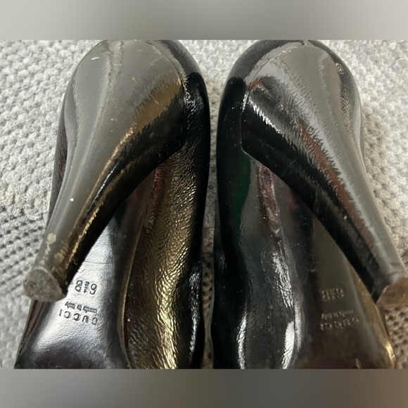 Gucci Black Patent Leather Heels - Picture 7 of 13